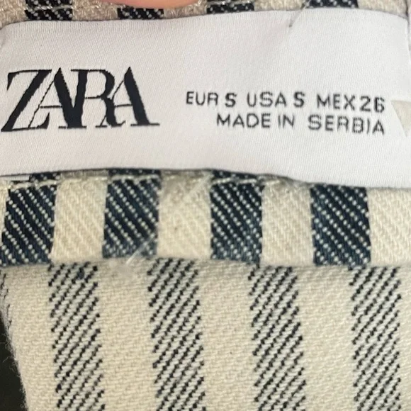 ZARA Retro Style Railroad Crop Top in Striped - Picture 3 of 4